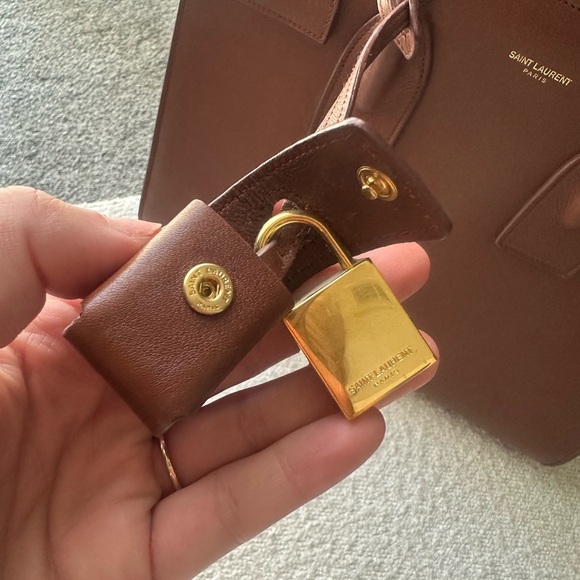 SAINT LAURENT BROWN SAC DE JOUR TOTE BAG - Picture 12 of 13